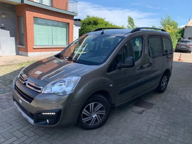 Citroën Berlingo 1.6 BlueHDI XTR Euro6, Achat, https://public.car-pass.be/vhr/ee46ff55-d07c-4376-aa7c-488882c95c78, Euro 6, Entreprise