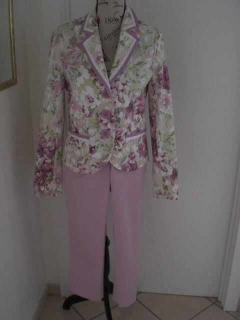 Tailleur pantacourt soirée ou autre .Marque Bandolera.T38/40, Autres couleurs, Comme neuf, Costume de mariage, Bandolera.