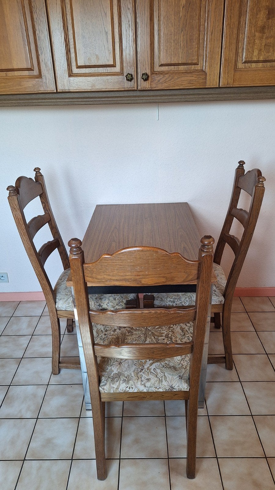 Set van 4 stevige woonkamer stoelen met zit., Ophalen, Hout, Gebruikt, Overige kleuren