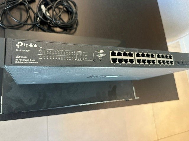 TP-Link Omada TL-SG2428P 24-poorts PoE+ switch, Computers en Software, Ophalen, Gebruikt