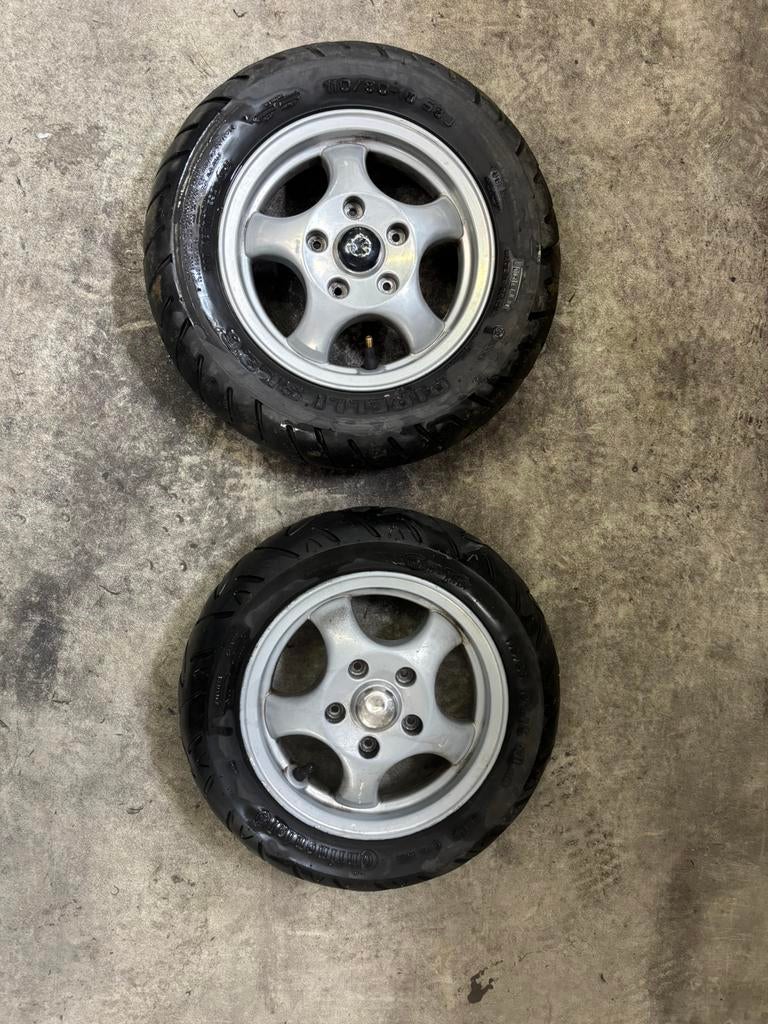 allerlei velgen piaggio, gilera met deftige banden, Motoren, Ophalen