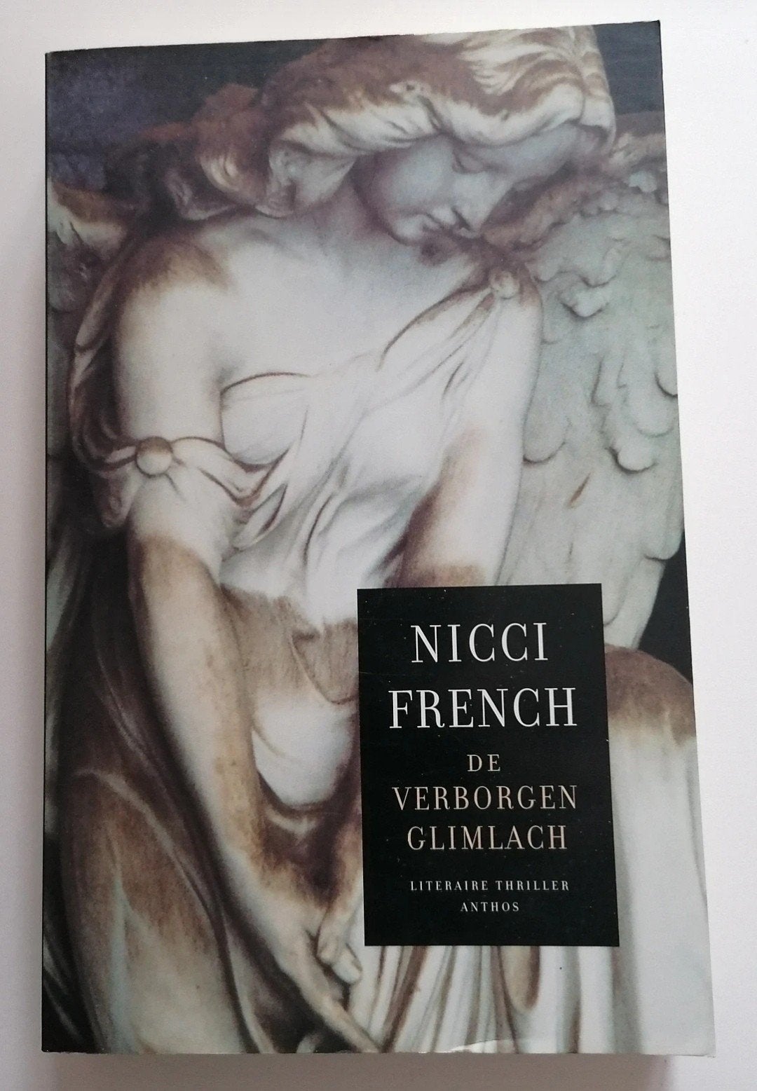 Nicci French - De verborgen glimlach, Boeken, Ophalen of Verzenden, Nicci French