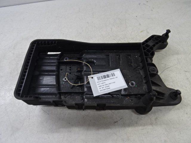 SUPPORT DE BATTERIE Volkswagen Touran (5T1), Volkswagen, Mevr. I. Hauben, Utilisé, Rue de l'Espoir 34 34
4030  GRIVEGNÉE, BE