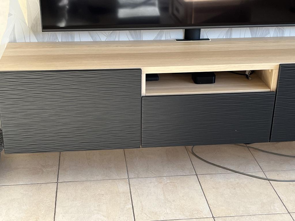 Besta TV Meubel met Laxviken Front, Ophalen, Overige materialen, 150 tot 200 cm, Zo goed als nieuw