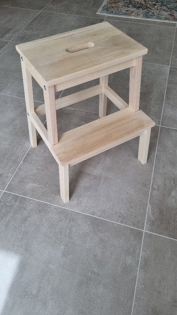 BEKVÄM espen treeplank, Doe-het-zelf en Bouw, Ladders en Trappen, Ophalen, Zo goed als nieuw, Trap, Minder dan 2 meter