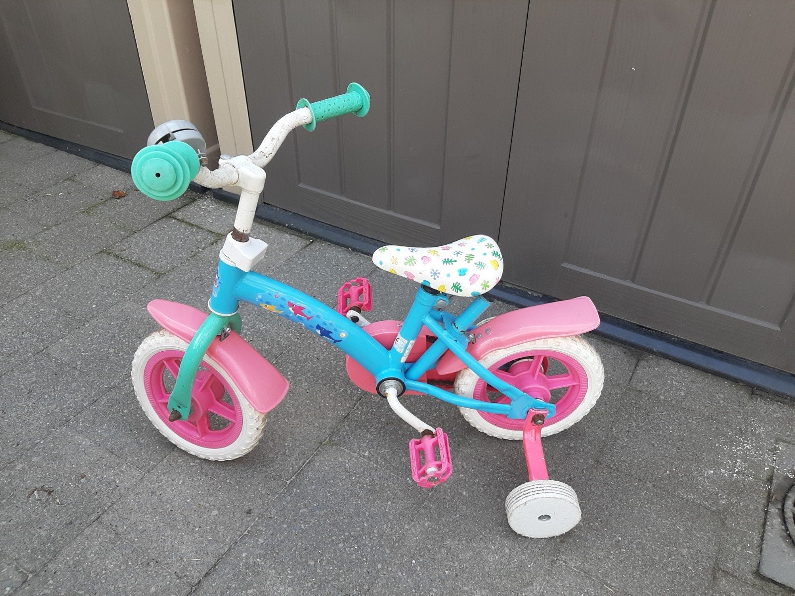 kinderfietsje met volle banden, Ophalen, Gebruikt