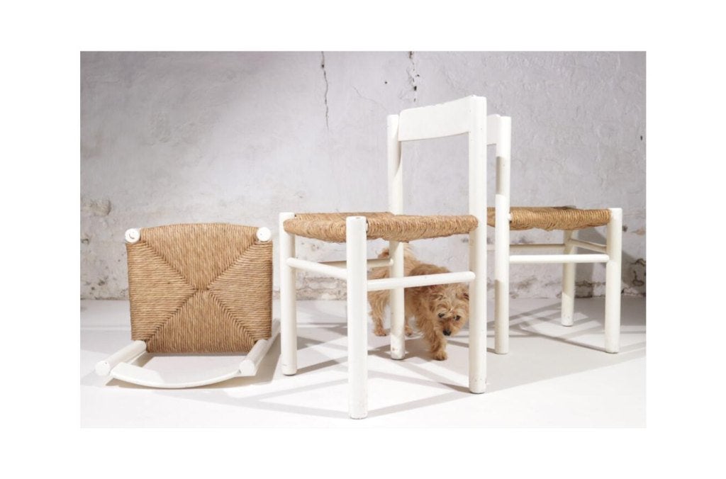 3 White Dining Chairs Style of Charlotte Perriand, Enlèvement