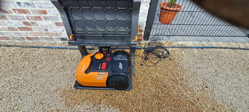 Worx Robotmaaier, Ophalen, Gebruikt, Bestuurbaar via app, Worx