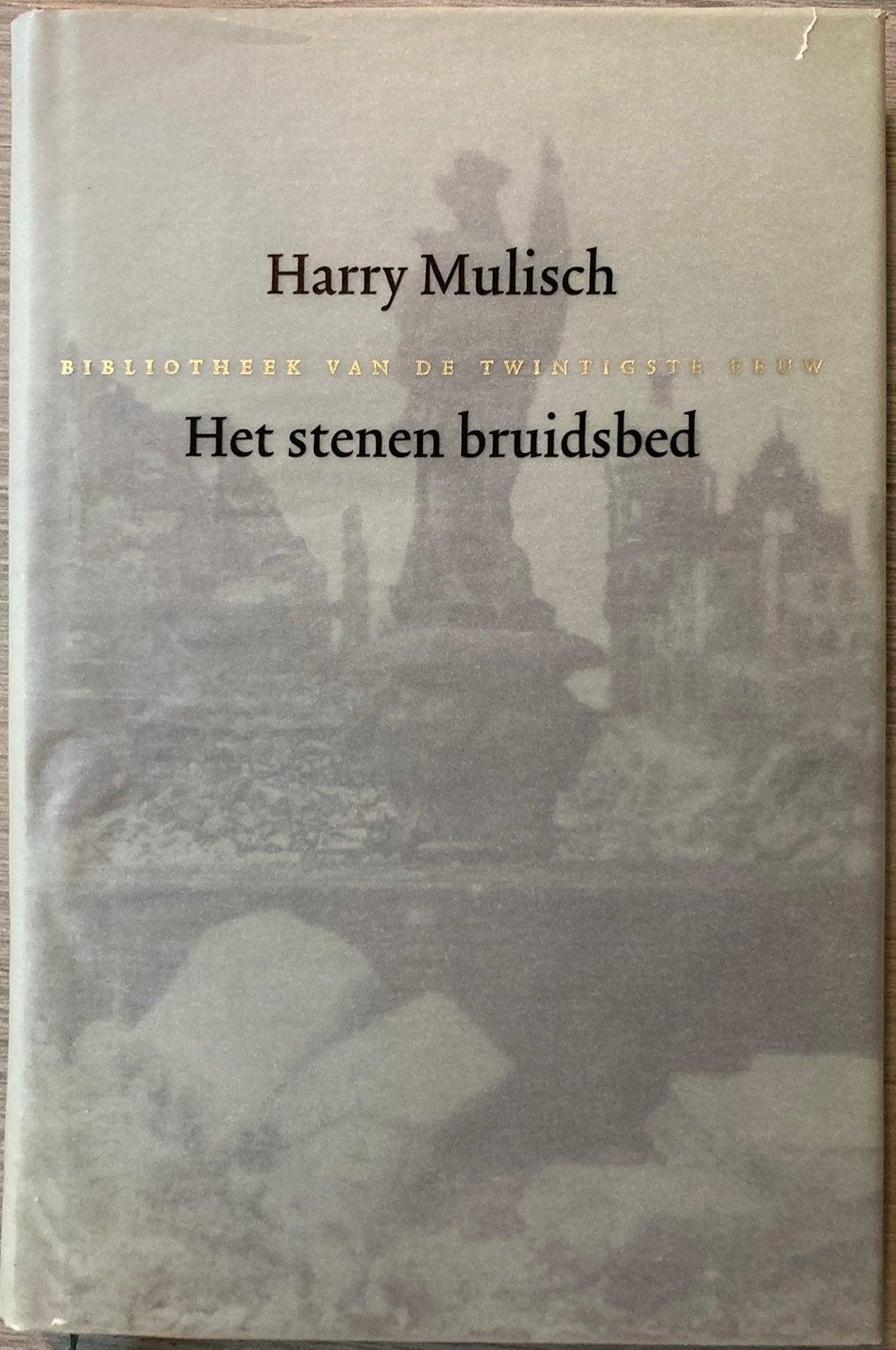 Het stenen bruidsbed- Harry Mulisch, Ophalen of Verzenden, Gelezen