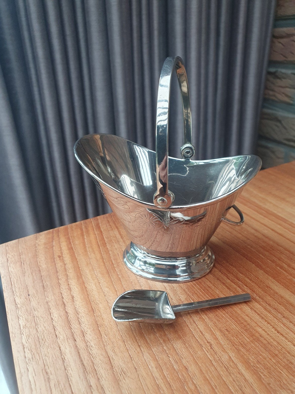 Suikerpot of mini kolenkit, Ophalen