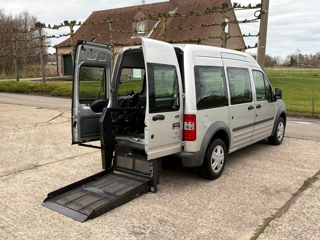♿️Ford Tourneo Connect 1.8tdci Rolstoellift Invalide TPMR, Auto's, 4 deurs, Monovolume, Aangepast voor mindervaliden, Bedrijf