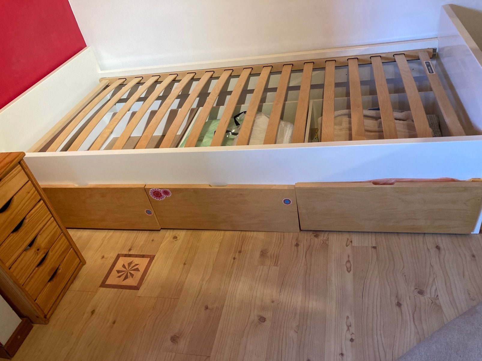 Wit eenpersoonsbed met 3 opberschuiven op wieltjes, Huis en Inrichting, Slaapkamer | Bedden, Ophalen, Eenpersoons, Wit, 200 cm