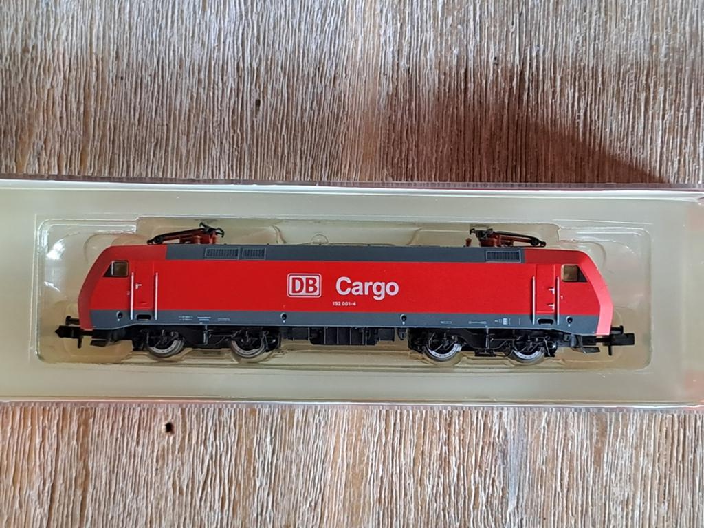Arnold rapido N schaal elektroloc DB cargo digitaal br152, Ophalen of Verzenden, Arnold