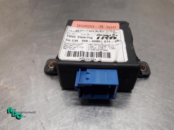 Ordinateur direction assistée d'un Kia Sorento (Sorento 03-, Kia, -, 3 mois de garantie, Utilisé