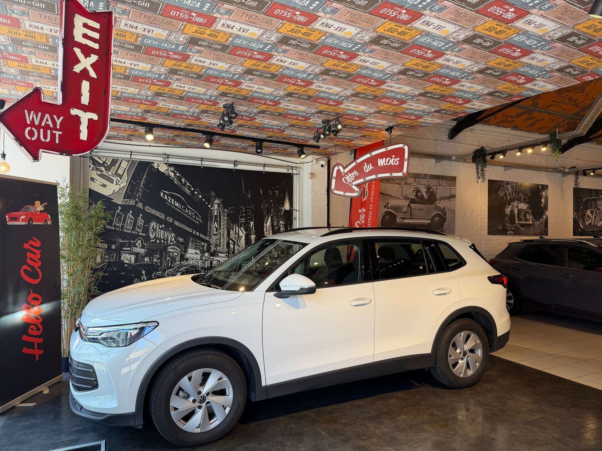 Volkswagen Tiguan 1.5 eTSI mHEV * NEW MODELE * AUTO * CAMERA, Autos : Divers, Volkswagen, Automatique, 1498 cm³, Blanc
