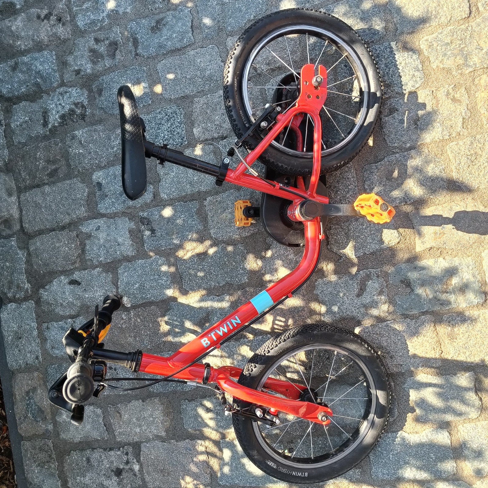 B'TWIN kinderfiets 14 inch – rood, Fietsen en Brommers, Fietsen | Vouwfietsen, Ophalen, Gebruikt, 14 tot 16 inch