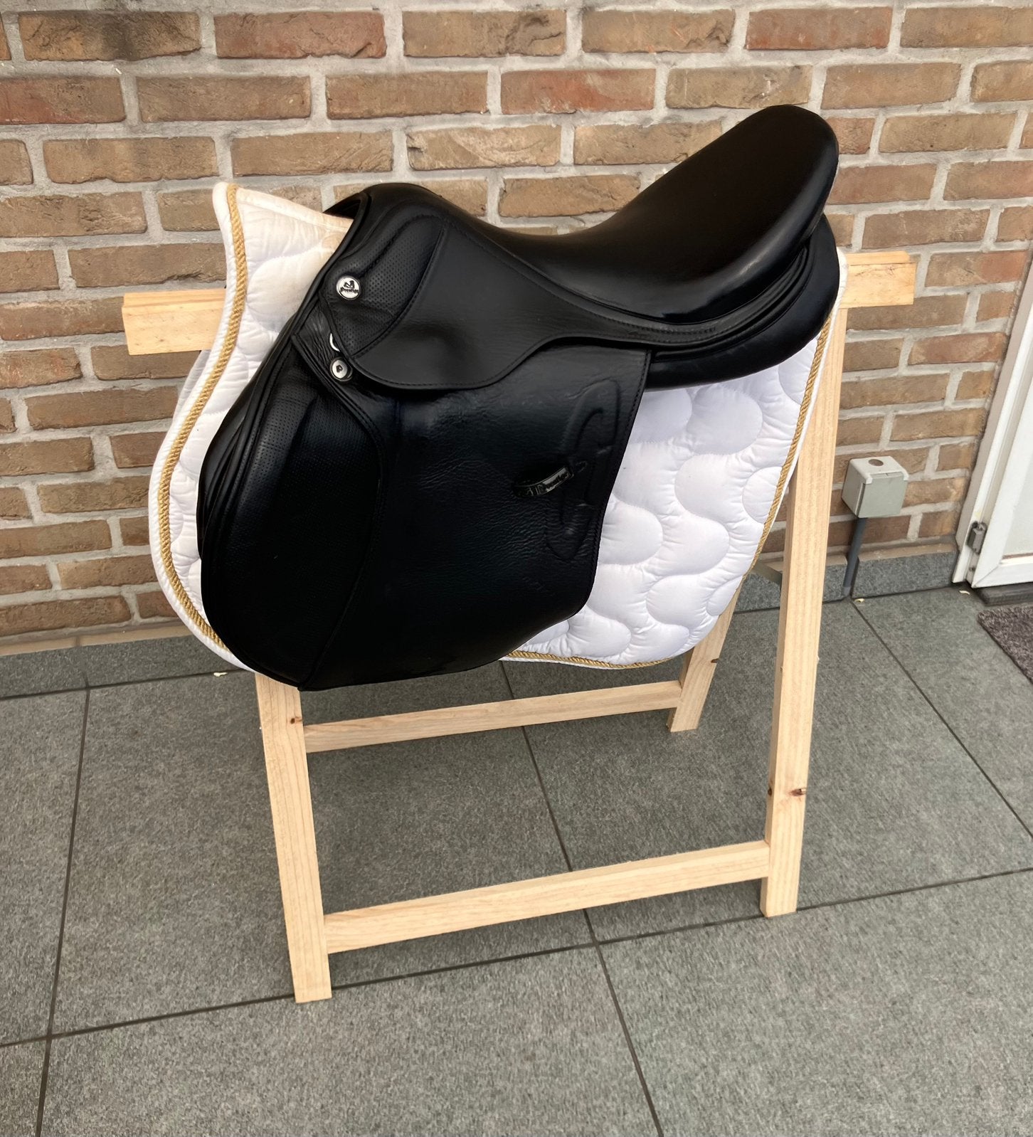 Springzadel Prestige Michel Robert 17 inch, Ophalen of Verzenden, Zo goed als nieuw
