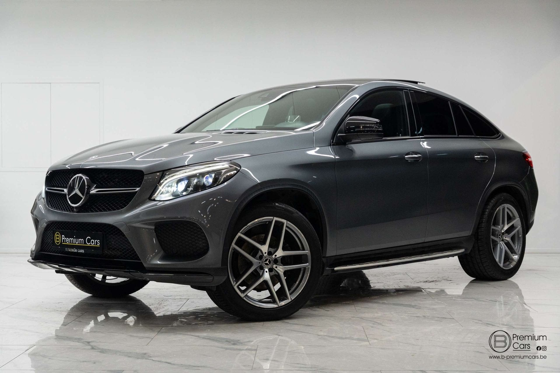 Mercedes-Benz GLE 350 d coupe! AMG line! Pano! ACC! HUD! Ful, Auto's, Automaat, Dealer onderhouden, Gebruikt, https://public.car-pass.be/vhr/4cd2f976-c748-4f42-857a-e22afde41983