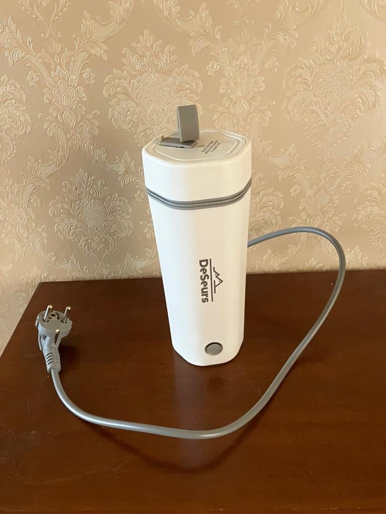 Bouilloire électrique portable 350ml Deseurs, Electroménager, Bouilloires, Moins de 1 litre, Enlèvement, Comme neuf