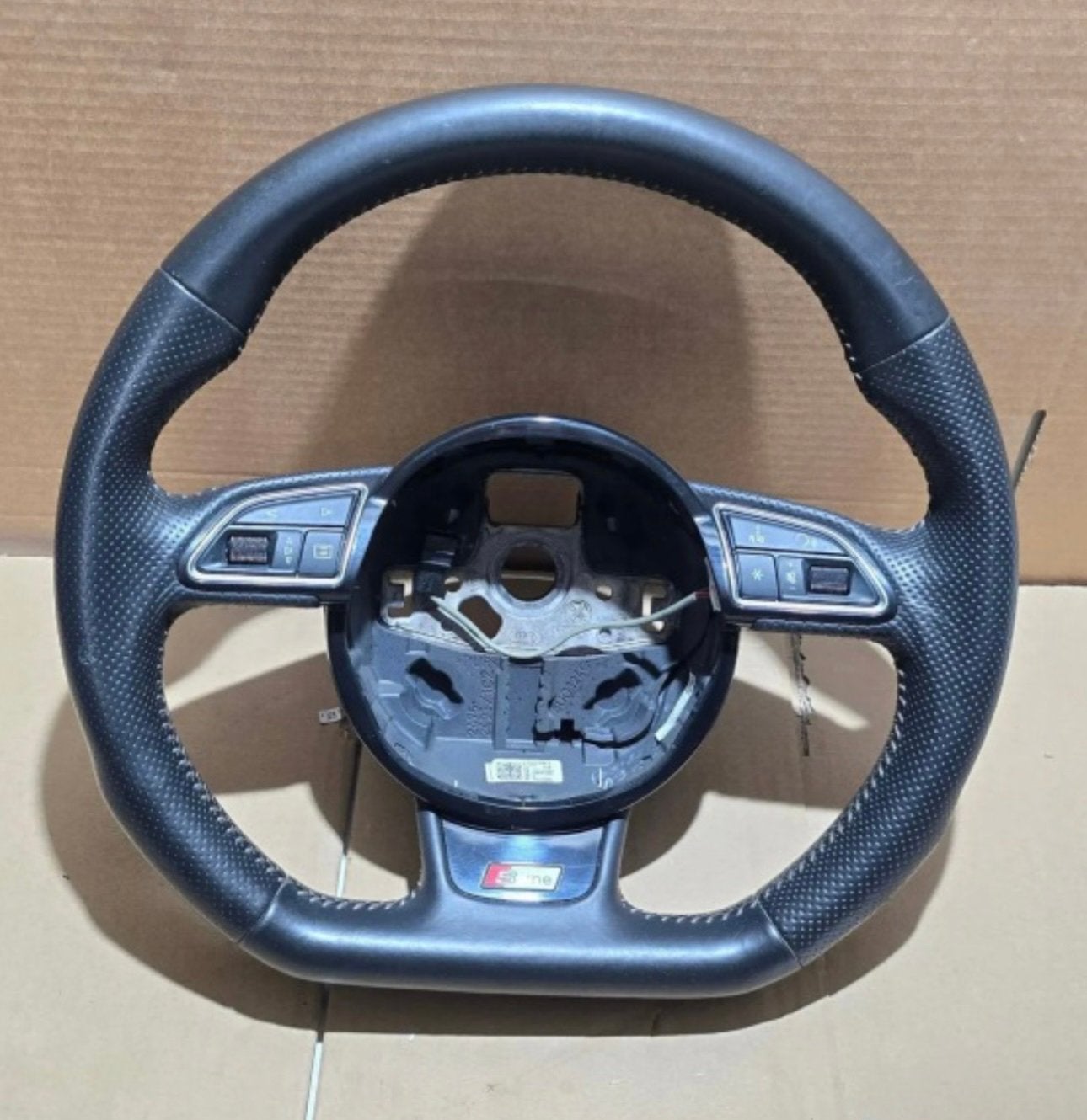 Volant Audi S-line méplat A1 A3 8V Q3, Autos : Pièces & Accessoires, Commande, Enlèvement ou Envoi, Audi