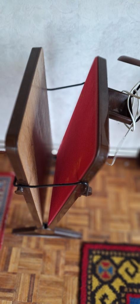 Electrische broekenpers, Ophalen, Gebruikt, Hout, 100 tot 150 cm