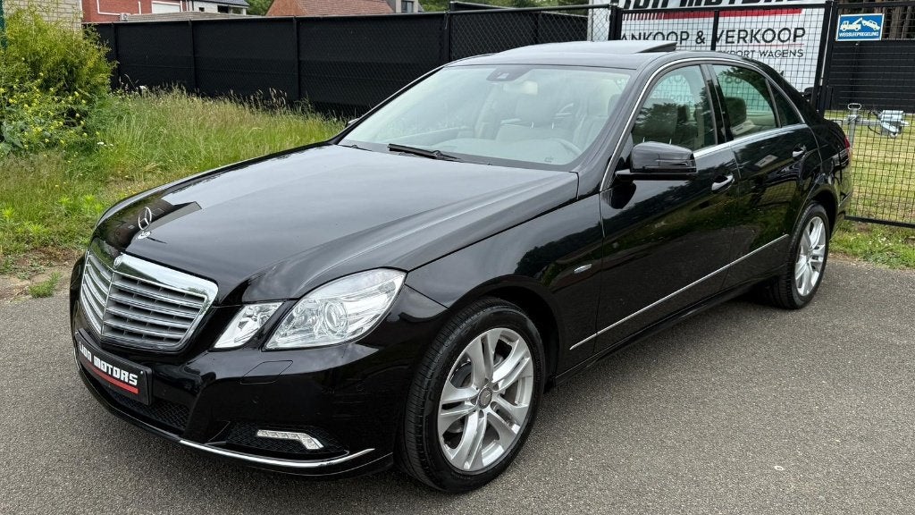 Mercedes Benz E220 CDİ | Open Dak | Gekeurd | Showroomstaat, Automaat, Euro 5, Achterwielaandrijving, Beige