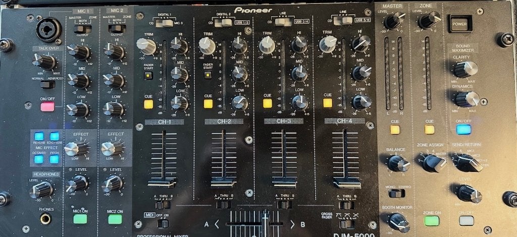 Pioneer DJM-5000 - 4 channel mixer - 4 mics -mics effects, Ophalen, Gebruikt