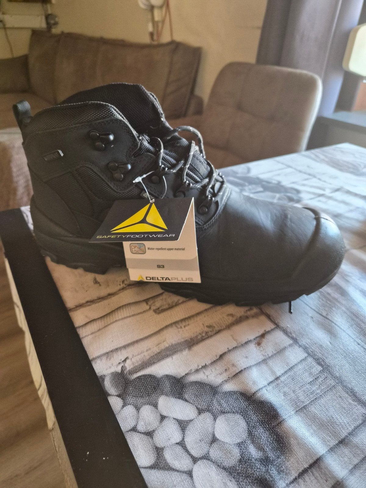chaussure de sécurité, Enlèvement