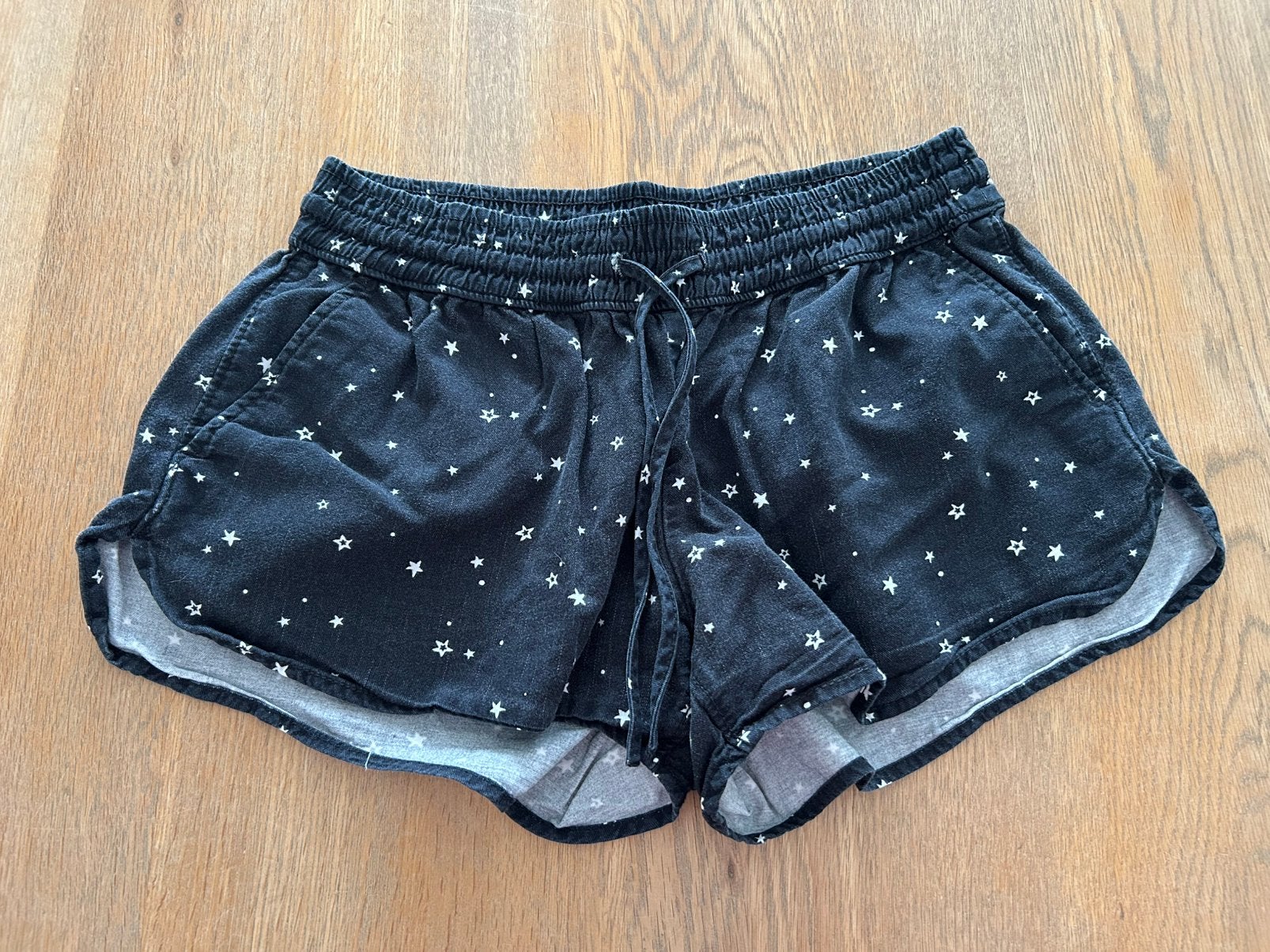 Zwarte pyjama short witte sterren Hollister maat XS, Ophalen of Verzenden, Zo goed als nieuw, Maat 34 (XS) of kleiner