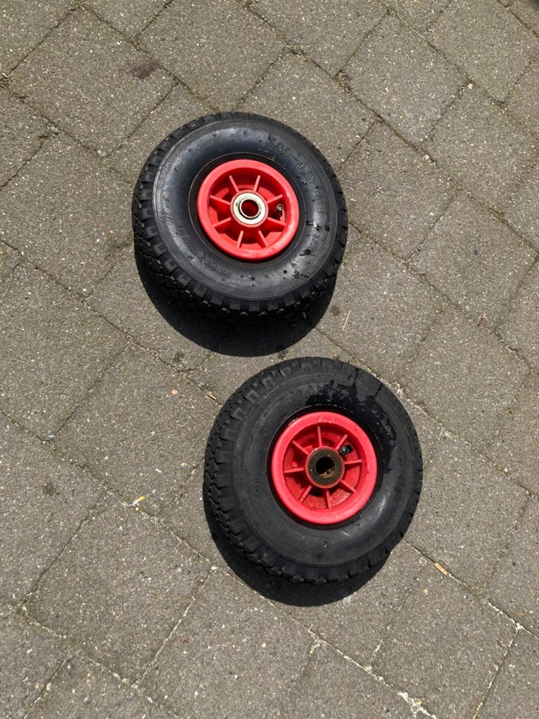 2 banden voor steekwagen, Doe-het-zelf en Bouw, Transportwagens, Ophalen, Gebruikt, Steekwagen