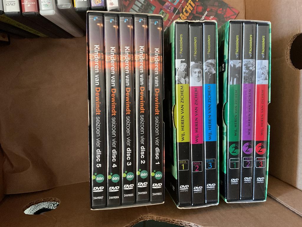 DVD box Vlaamse series, CD & DVD, DVD | TV & Séries télévisées, Utilisé, Enlèvement ou Envoi
