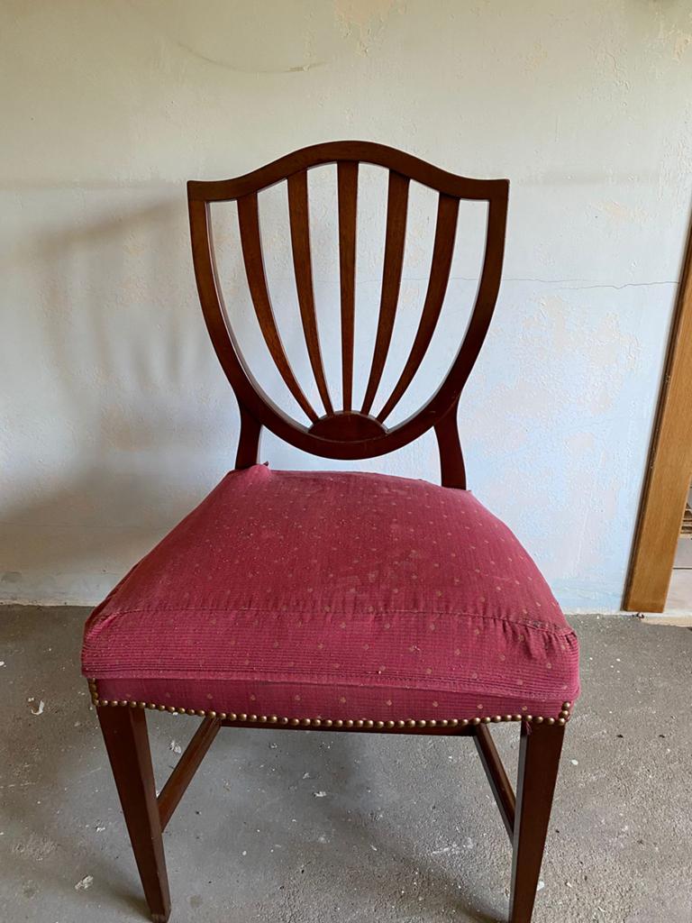 Eetkamer stoelen, Ophalen