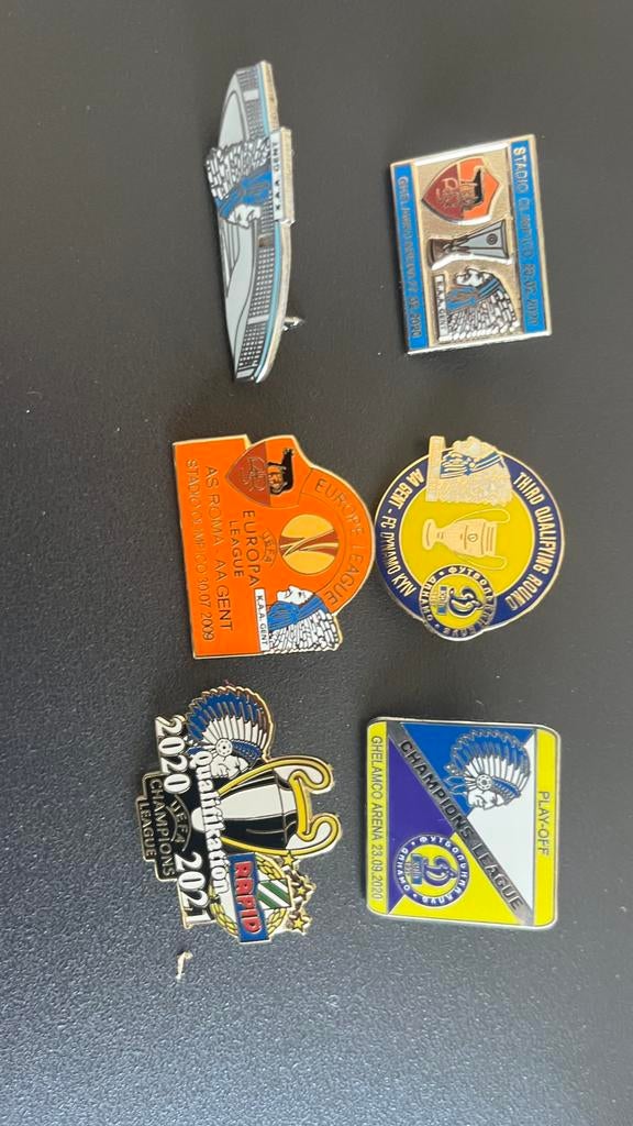 Pins set, Verzamelen, Verzenden, Zo goed als nieuw, Sport, Speldje of Pin