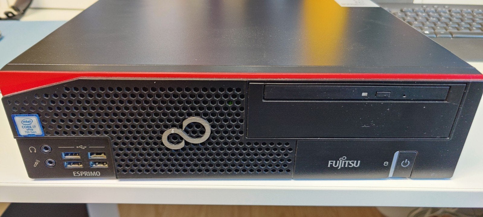 Fujitsu ESPRIMO D957, Enlèvement, SSD