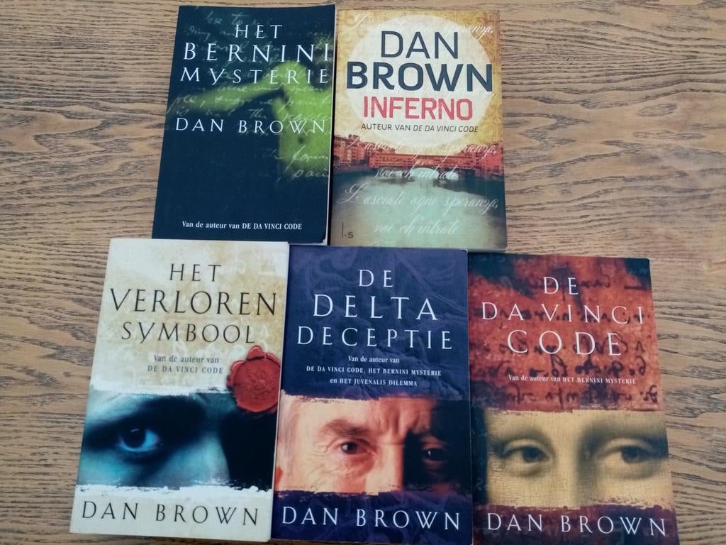 Dan Brown, 5 stuks, in goede staat., Boeken, Ophalen of Verzenden