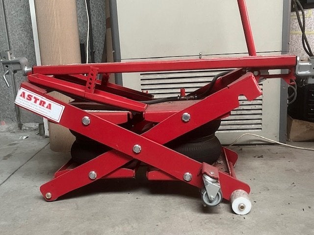 Pneumatische autolift „Minilift”, Auto diversen, Ophalen, Gebruikt
