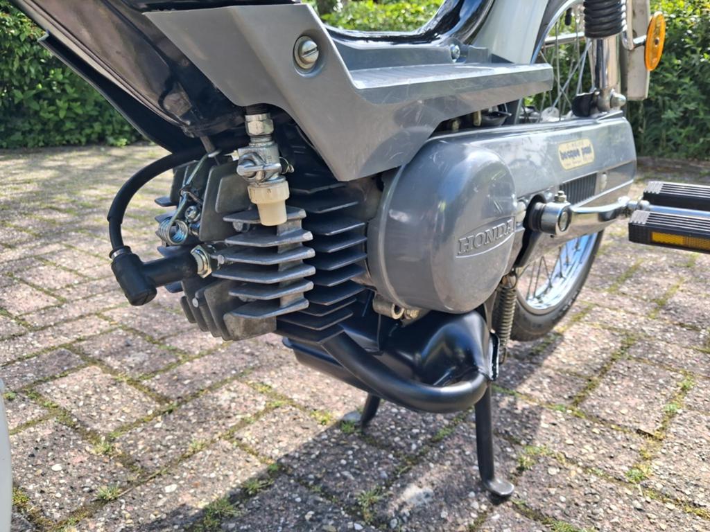 Honda Camino, Fietsen en Brommers, Brommers | Tomos, Ophalen, 0 versnellingen, Klasse A (25 km/u), Zo goed als nieuw