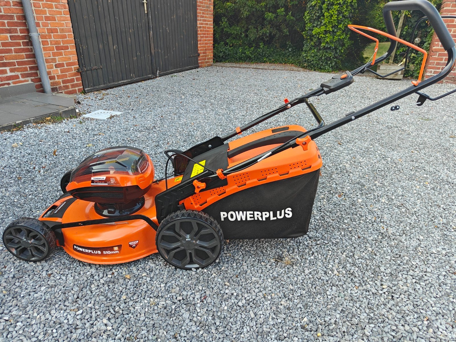 Grasmaaier Powerplus, Tuin en Terras, Ophalen