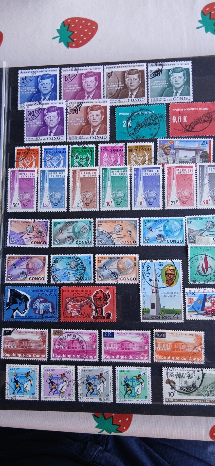 lot de timbres timbrés (République du Congo), Enlèvement ou Envoi