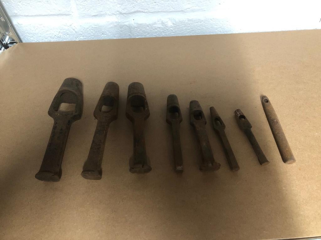 Outils anciens, Enlèvement, Utilisé