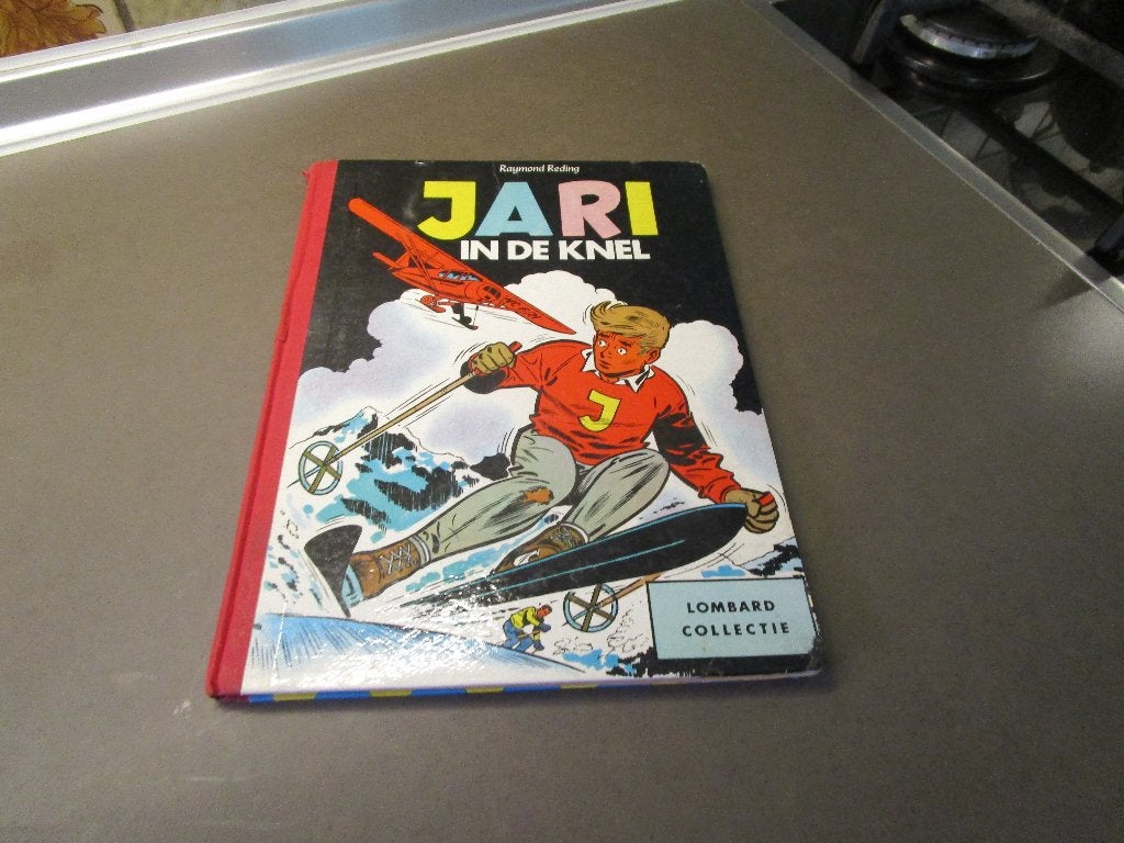 TOT ZATERDAG: Jari in de knel - 1e druk - 1961 - HC, Boeken, Gelezen, Raymond Reding, Eén stripboek, Ophalen of Verzenden