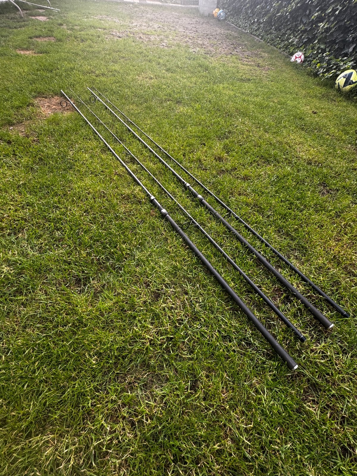 2 x Shimano Tribal Velocity, 12 pieds et 3 livres, Enlèvement, Comme neuf