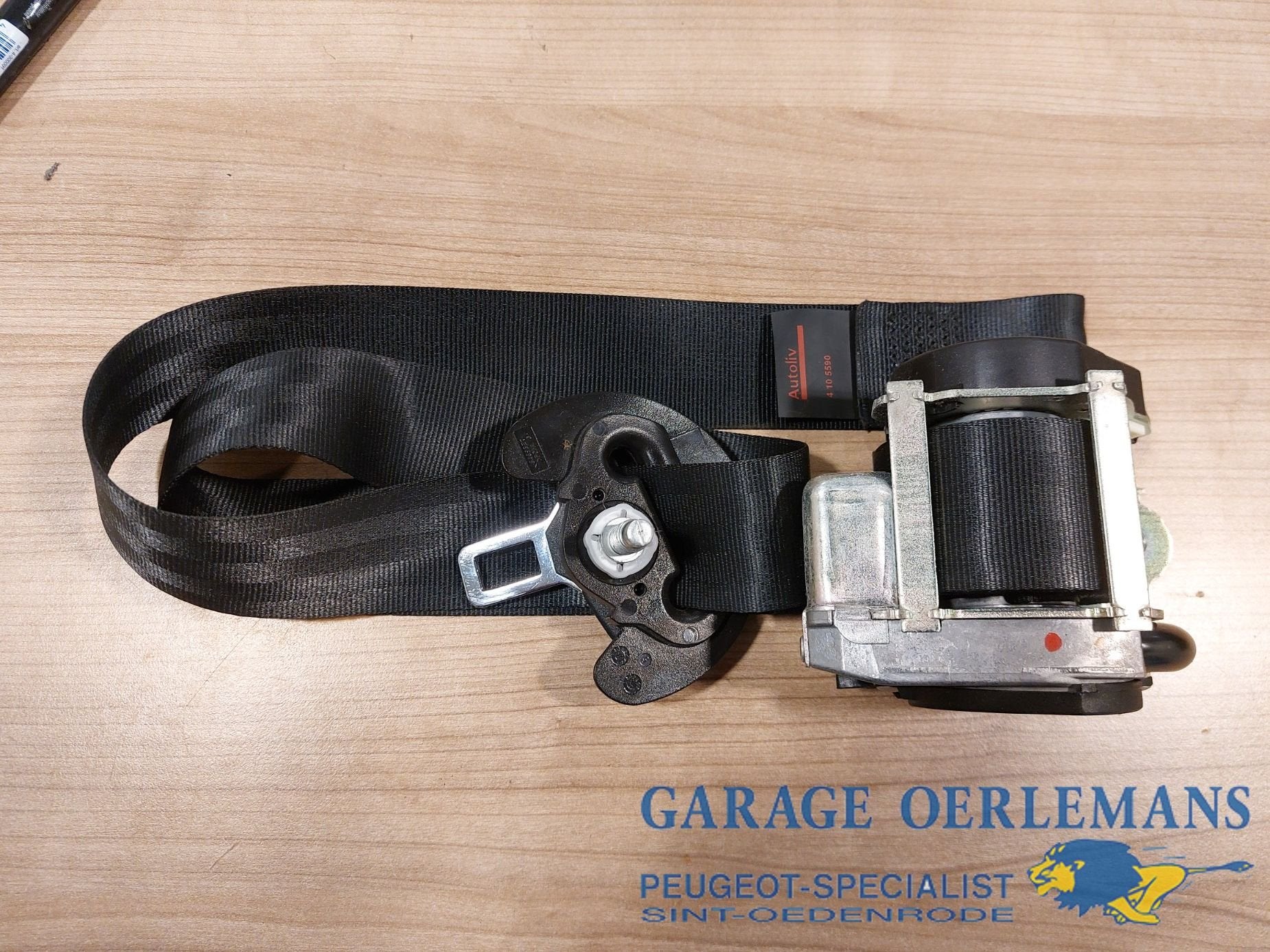 gordel rechts voor peugeot 208 2 deurs, 98063158xx, Gebruikt, -, -, ARN erkend
