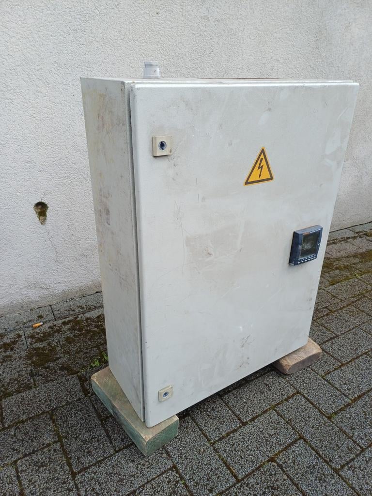 Elektro kast, Ophalen