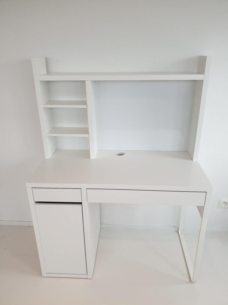 Bureau Ikea Micke, Huis en Inrichting, Schoolbureau, Zo goed als nieuw, IKEA, Wit