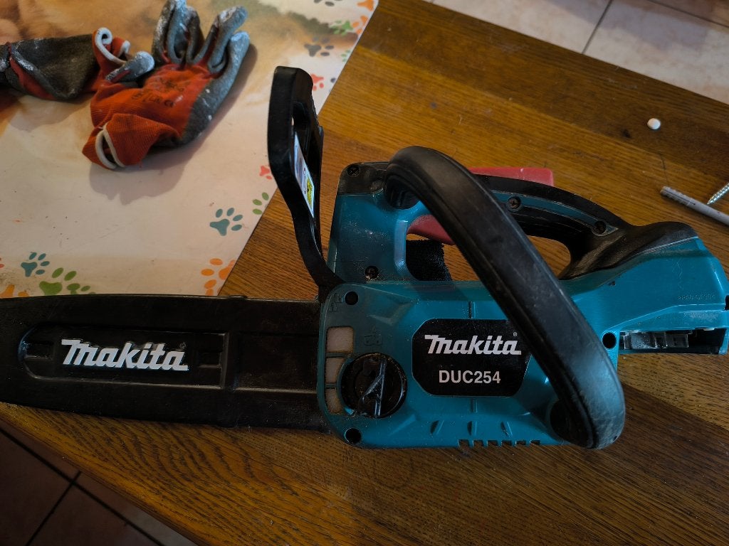 Tronconneuse Makita DUC254, Enlèvement, Comme neuf, Scie, Makita