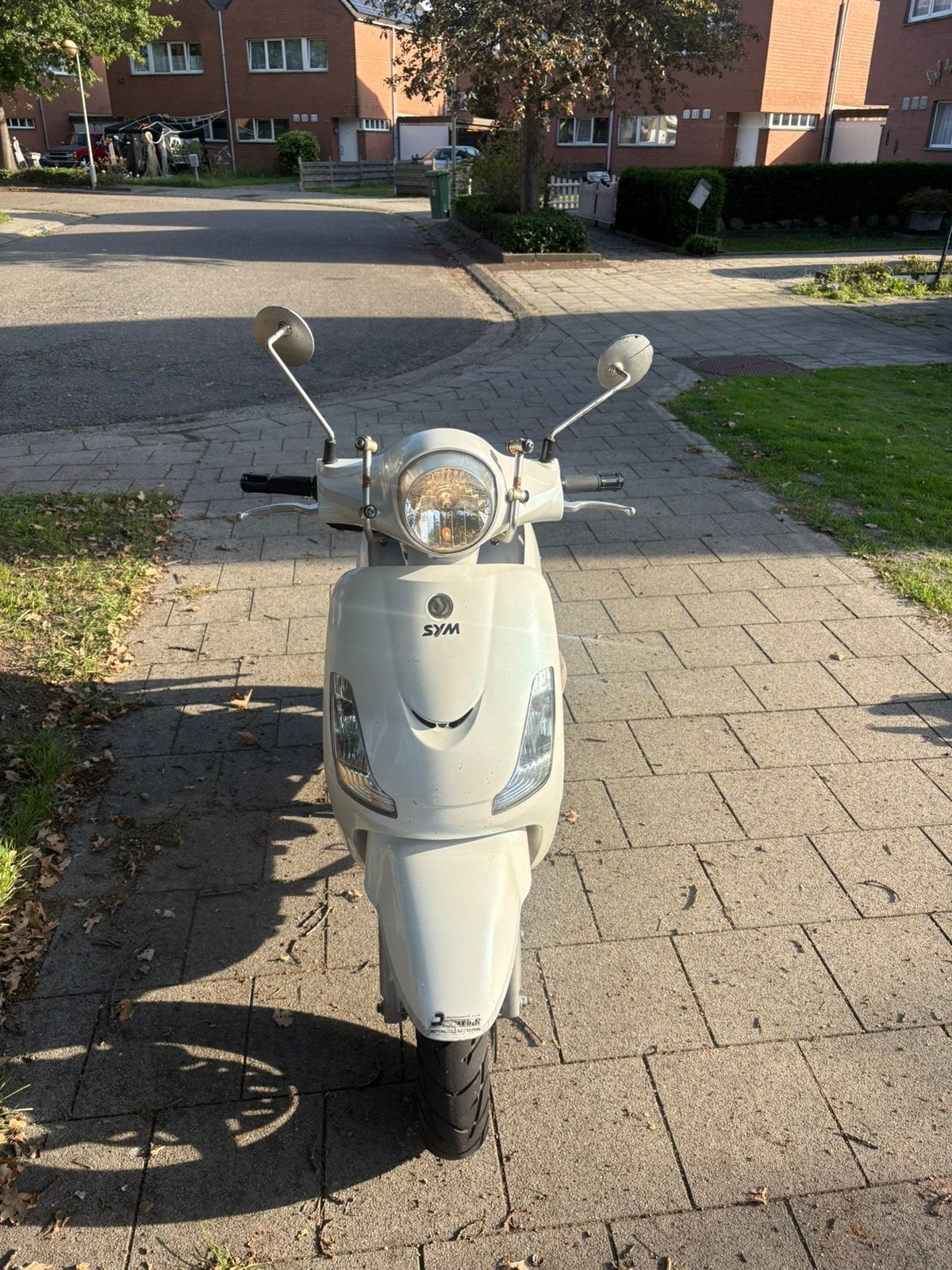 Sym fiddle 2 125cc, Fietsen en Brommers, Ophalen, Zo goed als nieuw, Fiddle