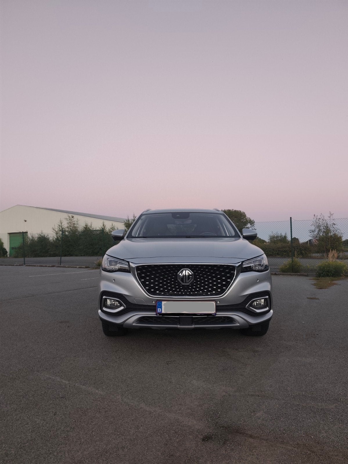 MG EHS Luxury Plug-in Hybride perfecte staat met trekhaak, Autos, Cuir, Argent ou Gris, Achat, Carnet d'entretien