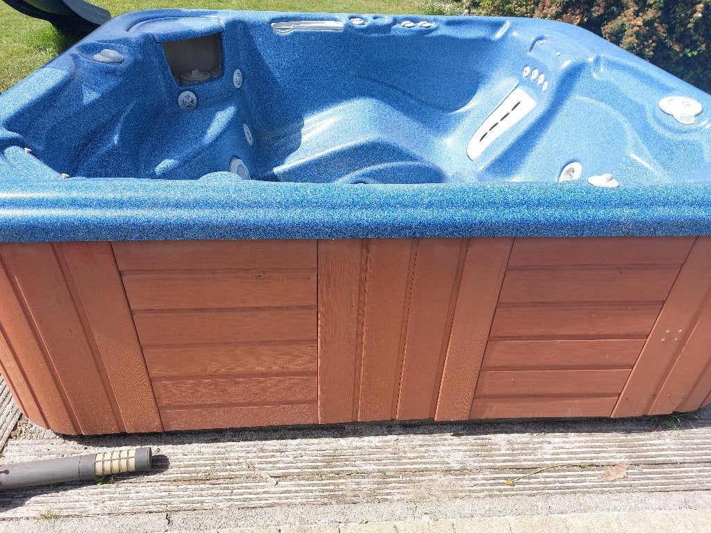 Oude jacuzzi, Jardin & Terrasse, Bains à remous et Spas, Enlèvement, Utilisé, Pompe, Fixé