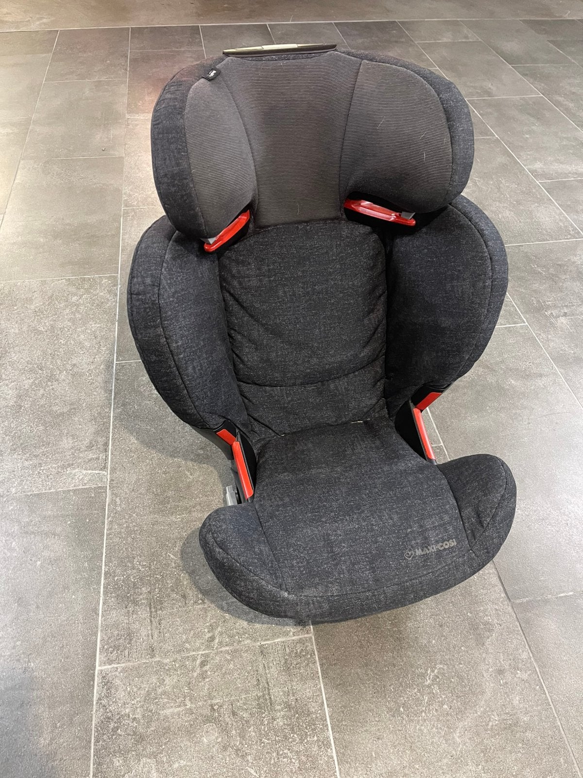 Siège auto Rodifix Maxi Cosi, Enfants & Bébés, Enlèvement, Comme neuf
